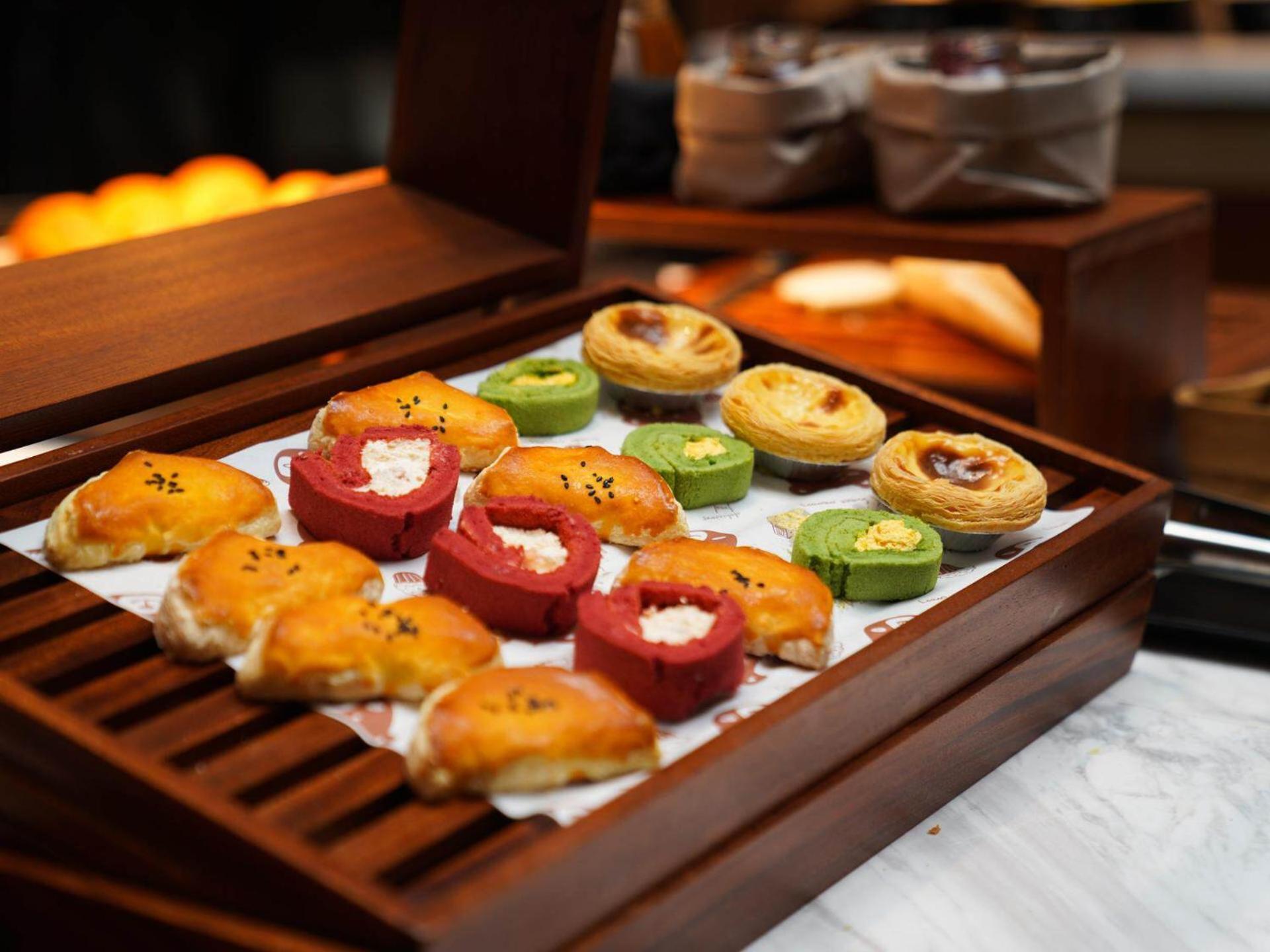 Park Inn By Radisson Nanchong Yilong Star City Plaza Esterno foto