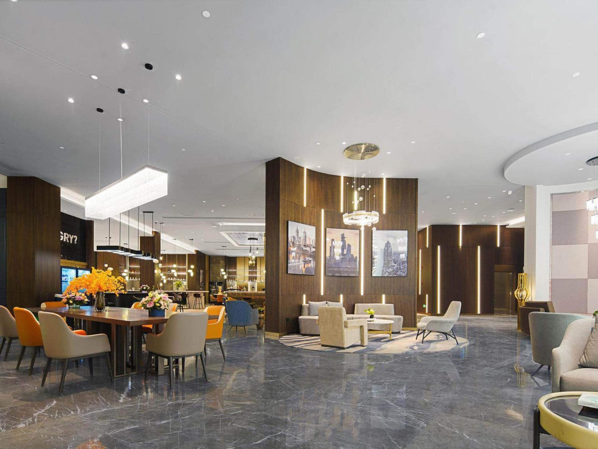 Park Inn By Radisson Nanchong Yilong Star City Plaza Esterno foto